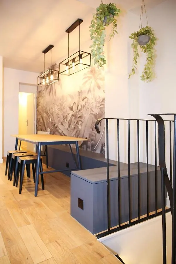 Daire La Bruyere - Appartement Fabuleux- 4P - Paris 9 Fransa